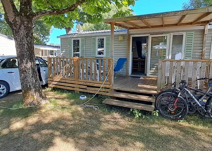 Le Petit Mobilhome De Charlotte - Georges De Didonne