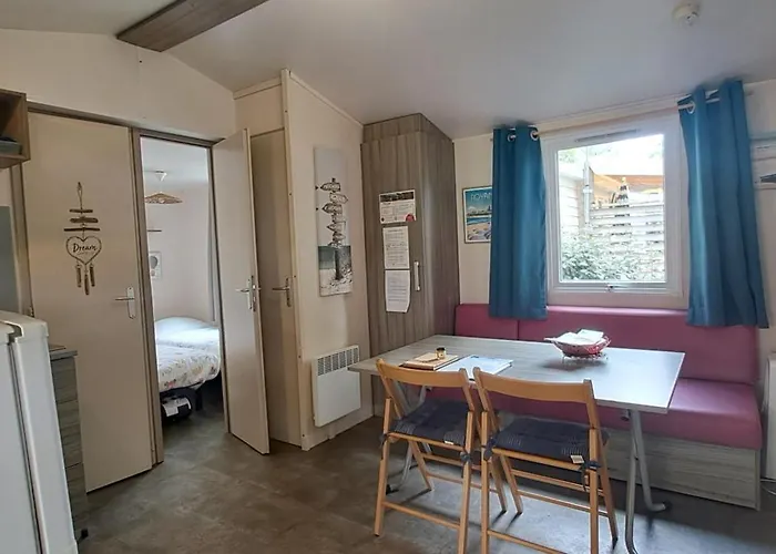 Le Petit Mobilhome De Charlotte - Georges De Didonne Campsite Saint-Georges-de-Didonne